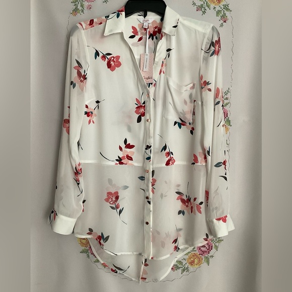 Candie’s Semi Sheer Floral Button Down Blouse - Picture 4 of 12